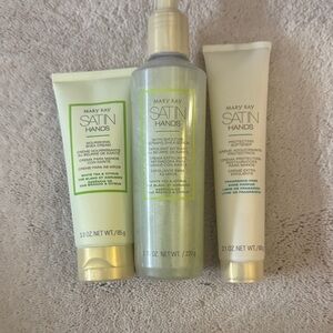 Mary Kay Satin Hands Skincare Set